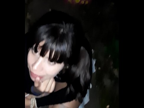 ❤️ 거리에서 사탕과 교환으로 부어오른 페니스 ️❌ 포르노 fb ko.pornpk.ru에서 ❌